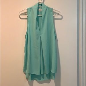 Wilfred Sleeveless V-Neck Pleated Blouse in Mint